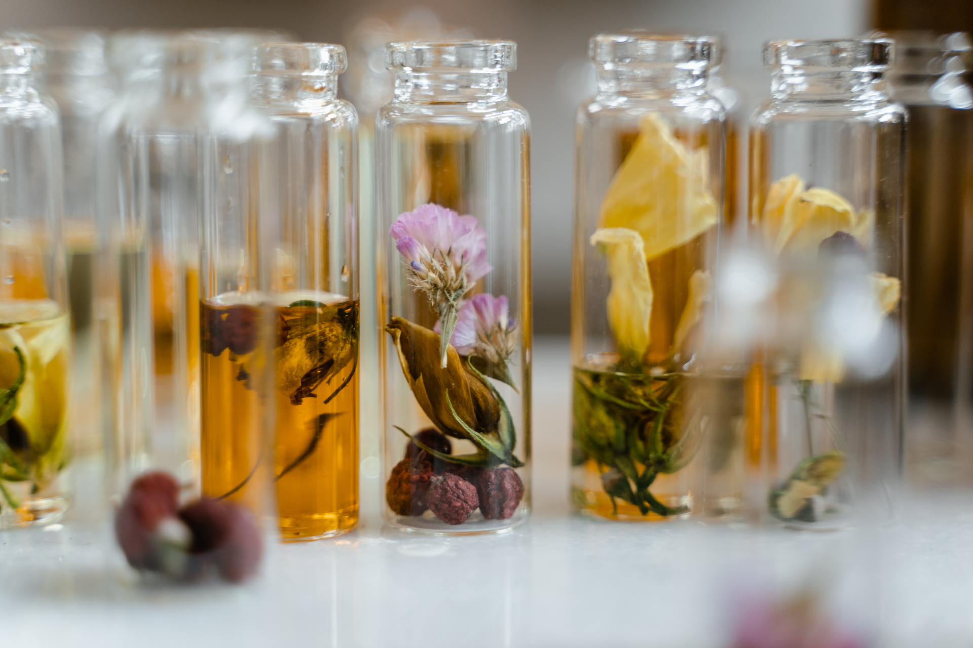 Creating-the-Perfect-Essential-Oil-Perfume.png